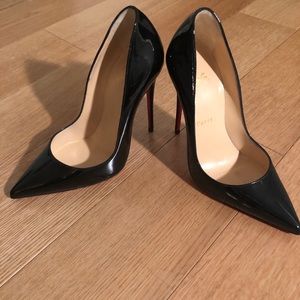 Christian louboutin black patent leather pumps